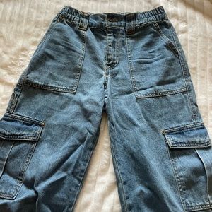 Wide Leg Cargo Jeans